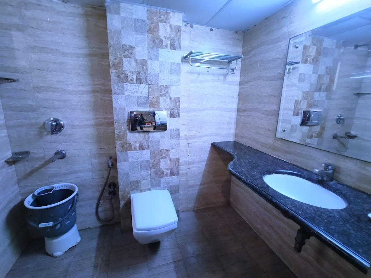 Hotel The Daanish Residency in Karol Bagh – photo 2