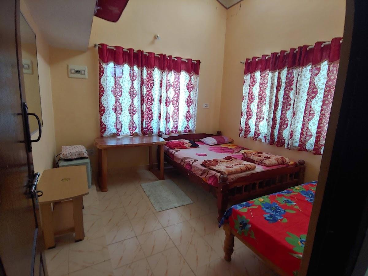 White House Home Stay – photo 3