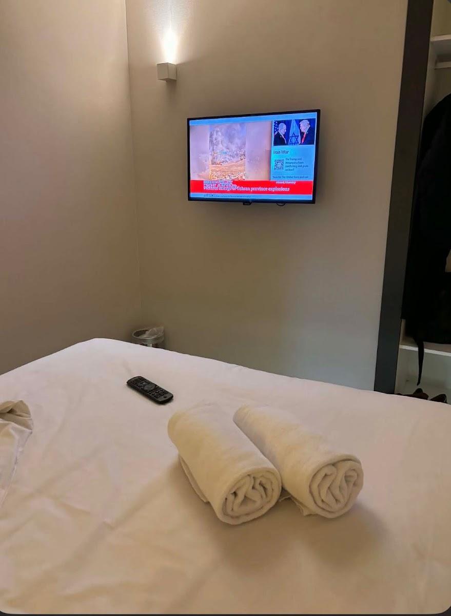 easyHotel Barcelona Fira – photo 4