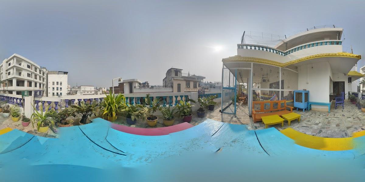 goSTOPS Lite Varanasi – photo 4