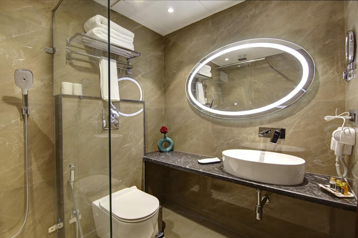 Hotel Vanson Pride – photo 3