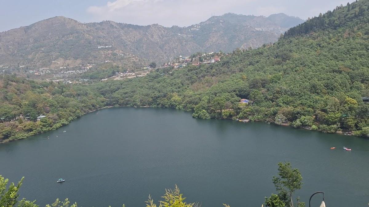 The Lake Ambience Resort – photo 4