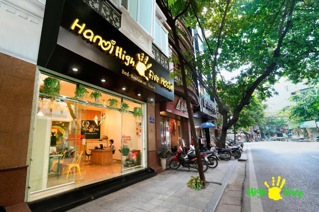 Hanoi High Five Hostel – photo 1