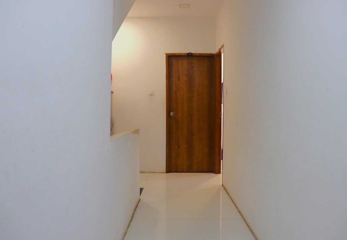 Hotel Vrindavan Residency – photo 4