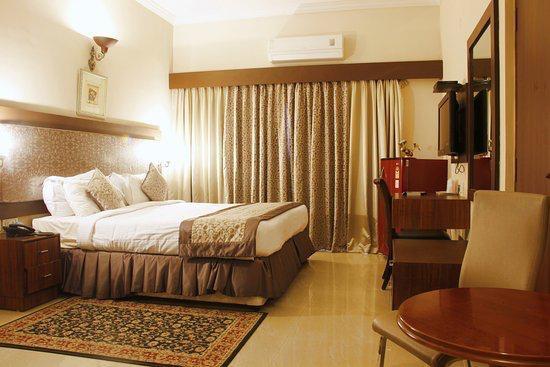 The Down Town Hotel – photo 2