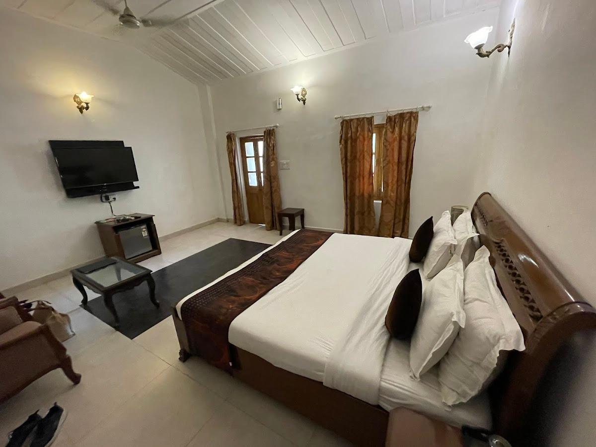 MPT Champak Bungalow, Pachmarhi