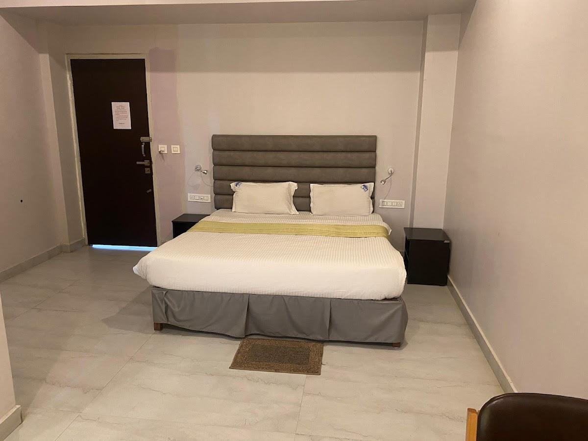 Shri Sai Palace inn – photo 3