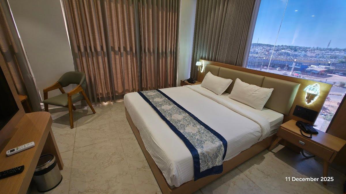 The Castle Crown - Hotel Sunshine inn Somnath – photo 3