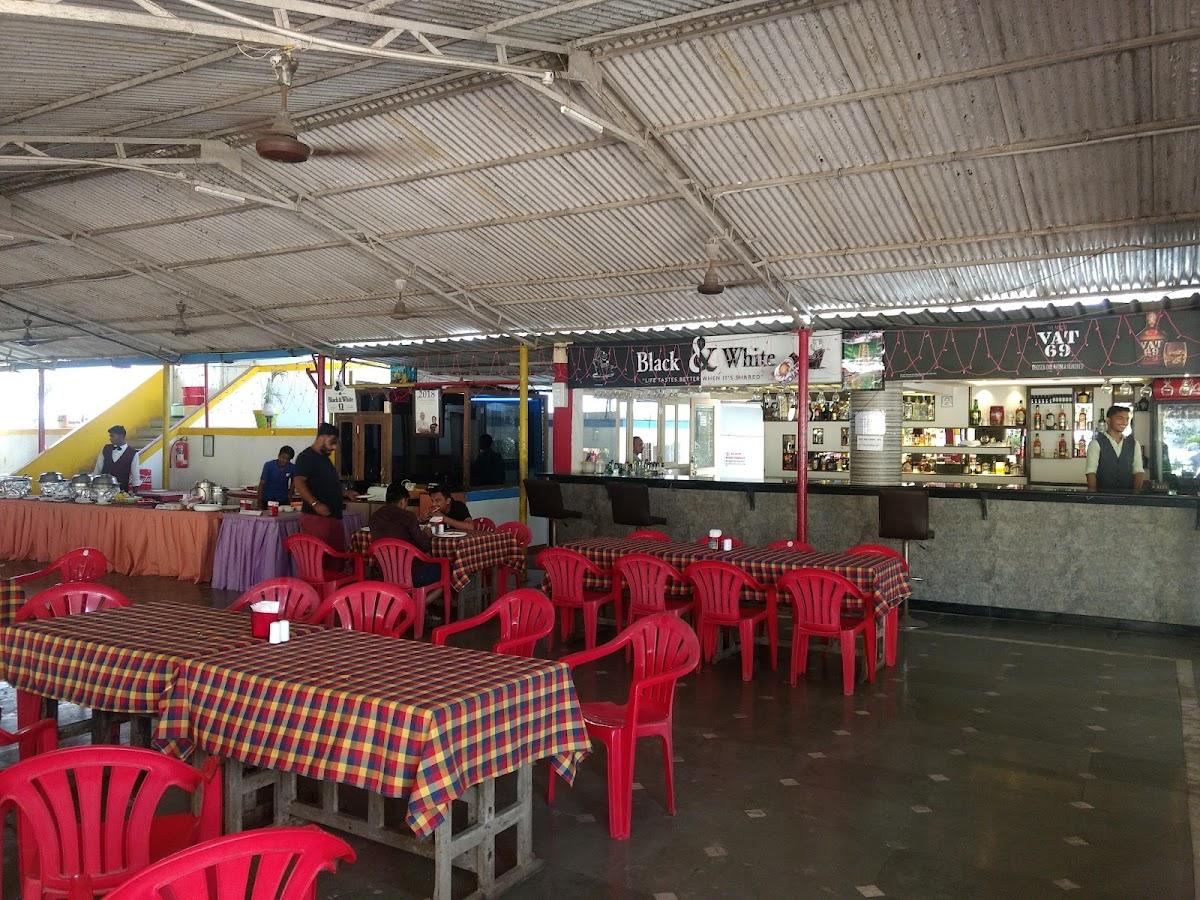 Dariya Darshan Hotel – photo 3
