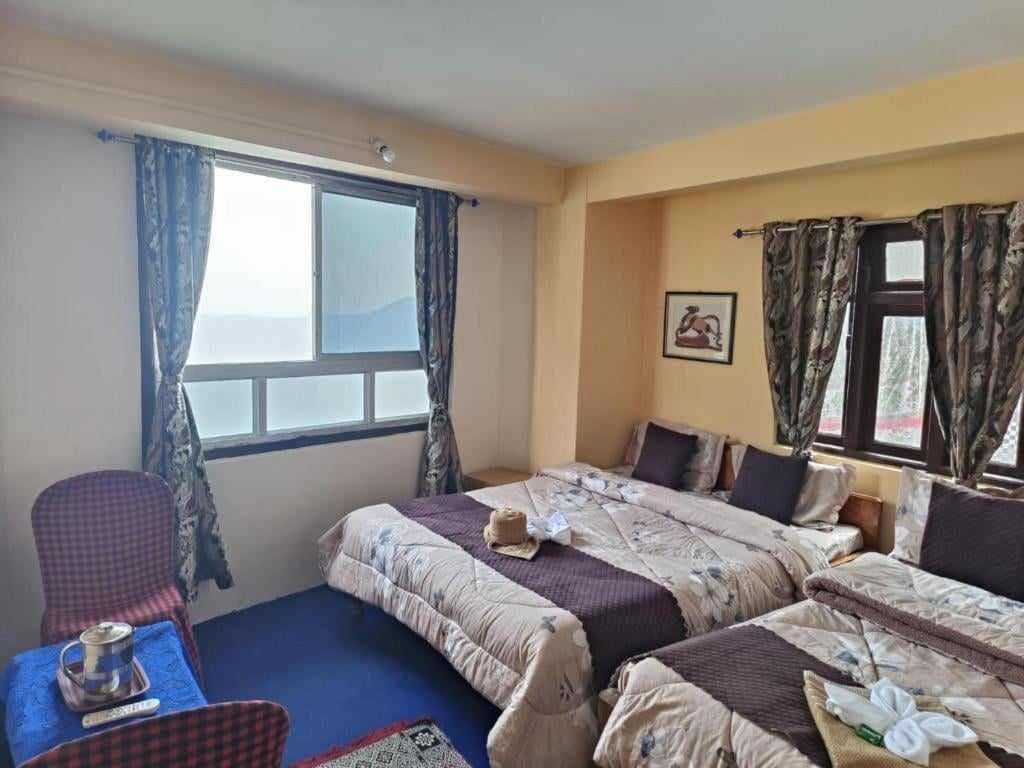 Royal Dezong Hotel – photo 2