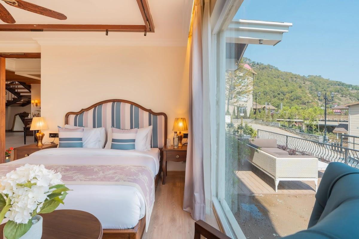 ELIVAAS Prive The Royce - Luxury Villa in Kasauli | 4 BHK Villa with Private Pool – photo 2