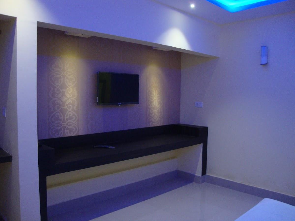 Hotel New Shankar International – photo 1