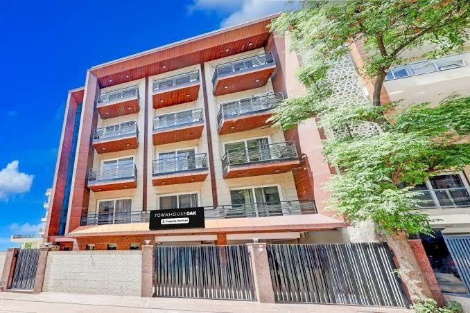 Super Townhouse Oak by OYO Sector 39 Medanta – photo 1