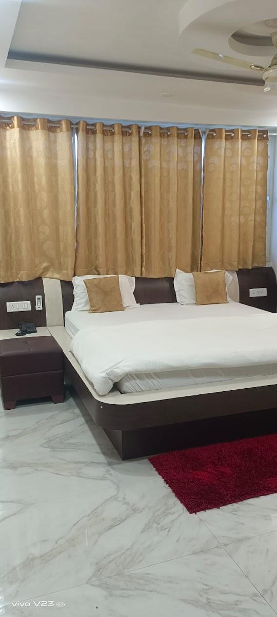 Maa Jagdamba Palace – photo 2