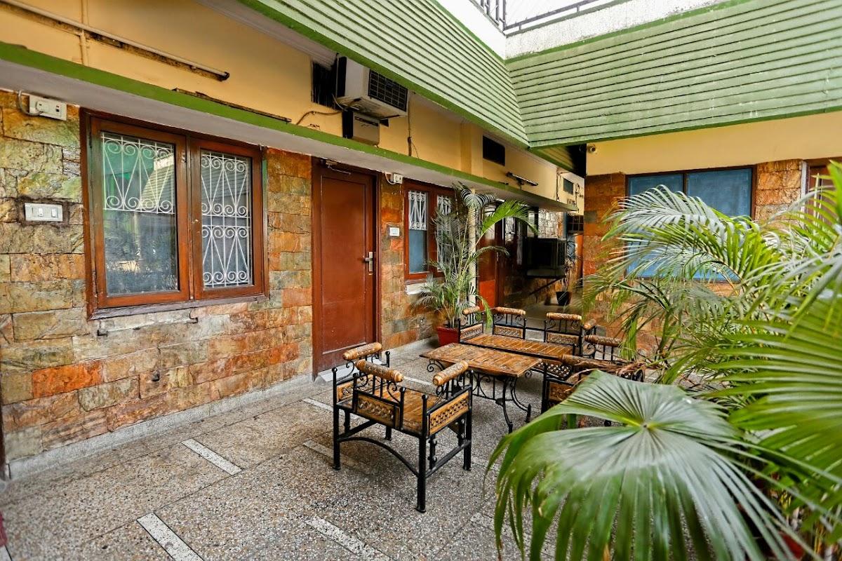 Hotel Embassy Dehradun & The Trekkers Hostel – photo 4