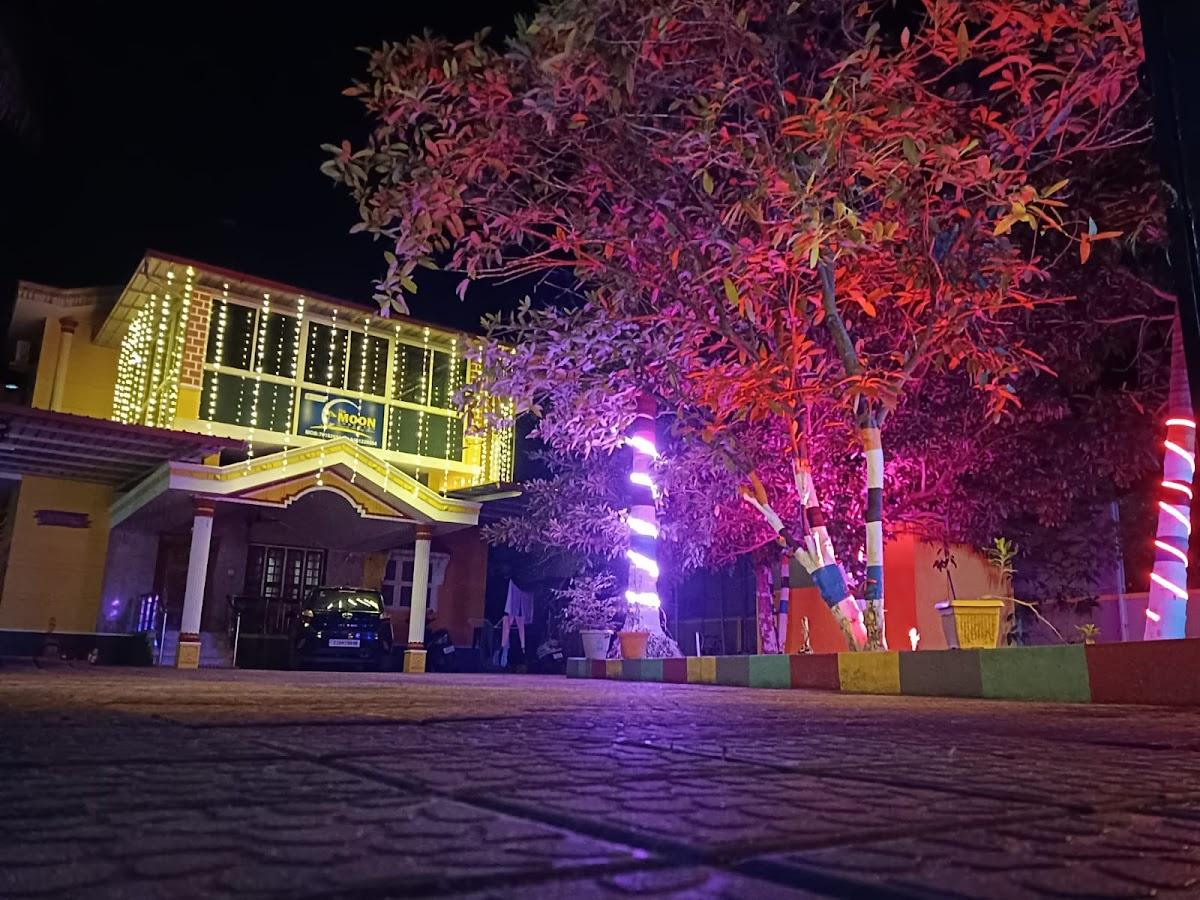 Half moon Home stay – photo 4