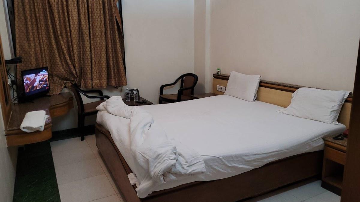 Hotel Celebrations Inn – photo 4