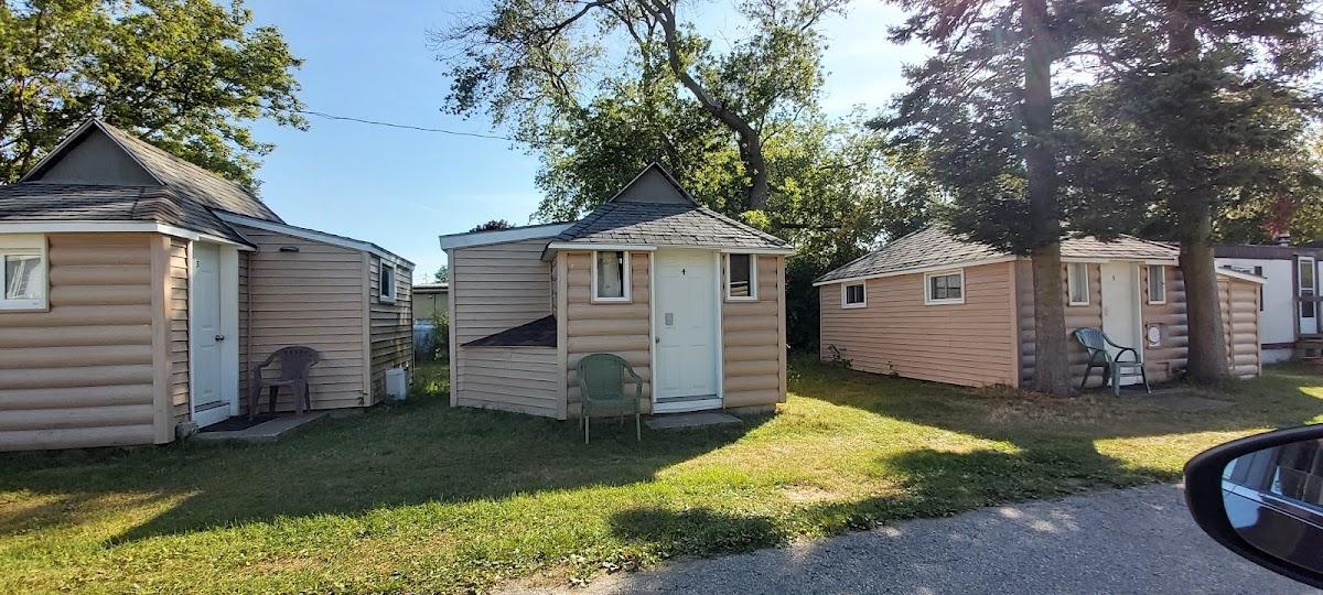 Living Waters Kincardine Guest Cottages – photo 1