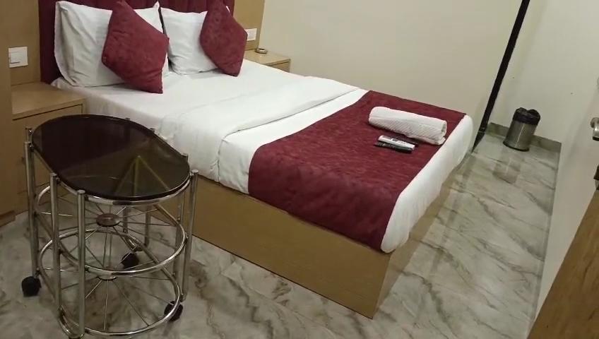 Hotel Priceless Suite - Nesco Goregaon Mumbai – photo 1