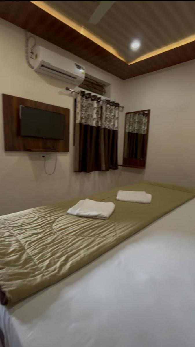 HOTEL SHREE VISHVESHWAR PALACE – photo 3
