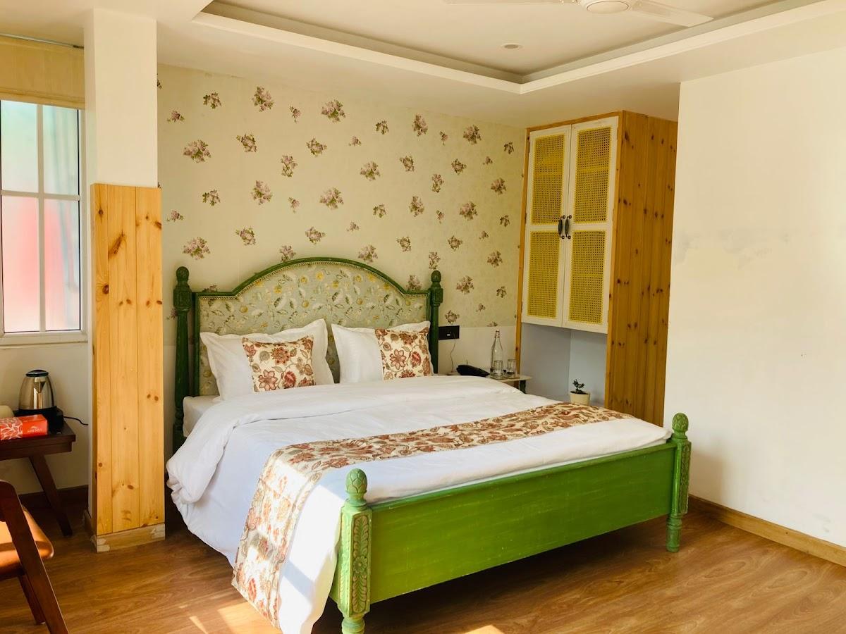 Naina Lodge – photo 2