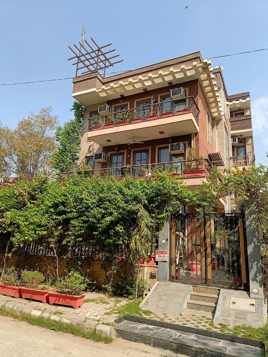 Redbrick Villa – photo 2