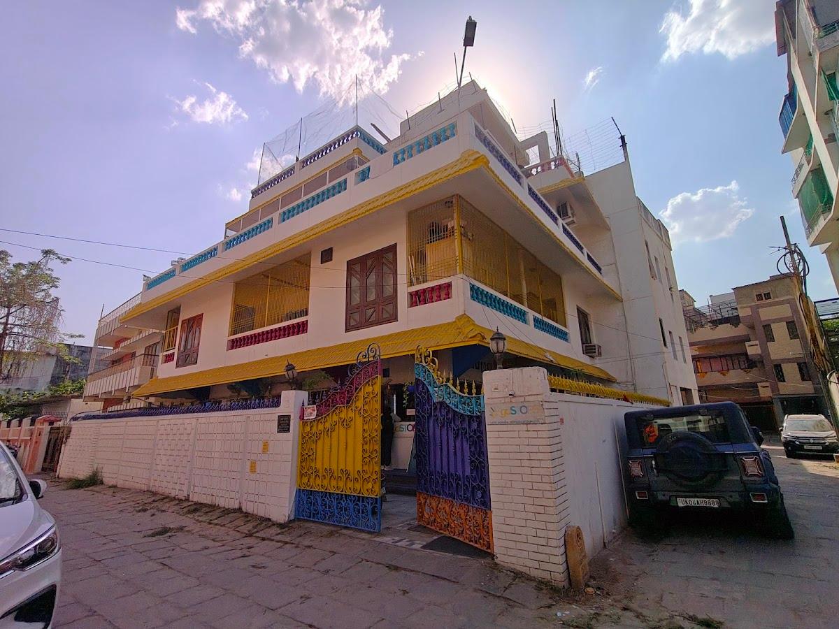 goSTOPS Lite Varanasi – photo 1
