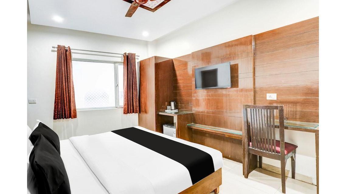 Townhouse by OYO Arakashan Road Paharganj Formerly Mohan international – photo 2
