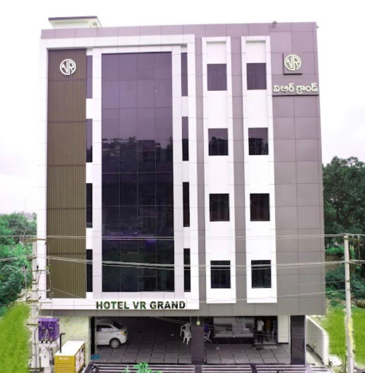 HOTEL VR GRAND