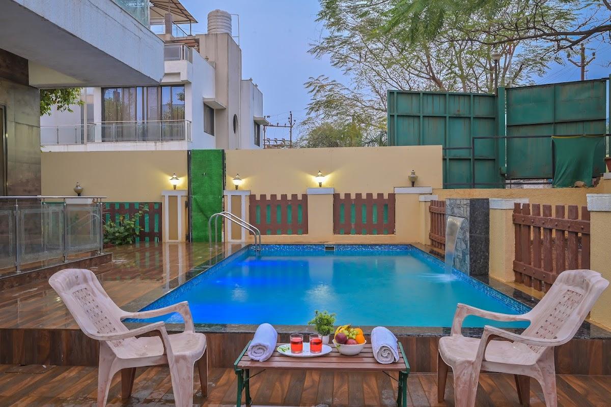 Bungalows In Lonavala – photo 2