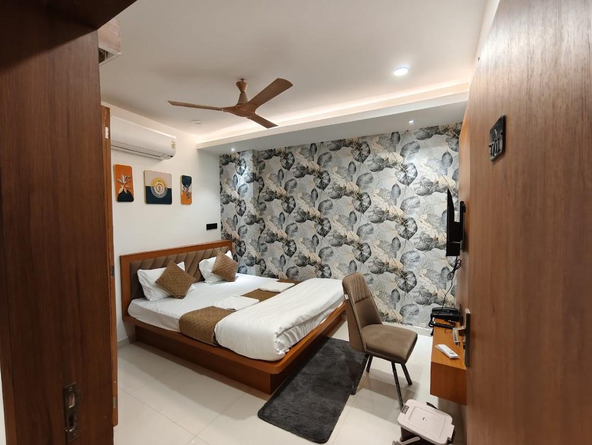 Hotel Narmada Palace – photo 1
