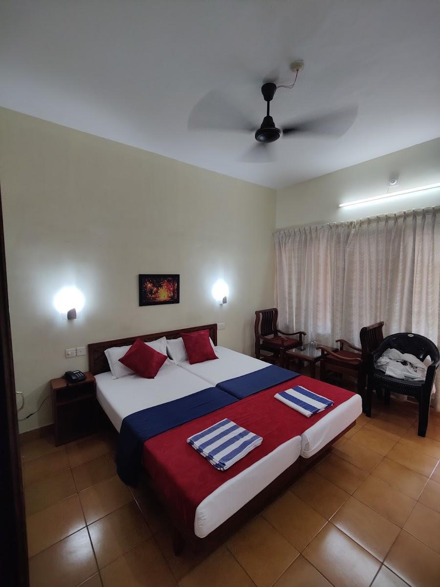 Hotel Thushara – photo 2