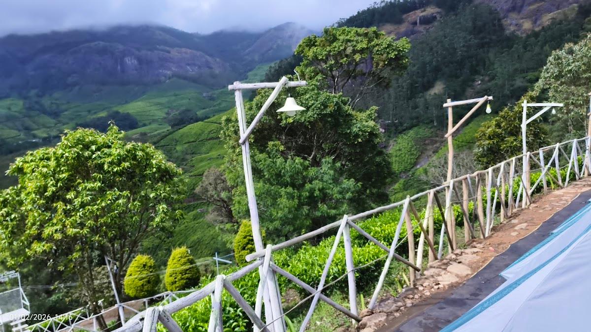 The County Camp-Kolukkumalai Base Camp – photo 2
