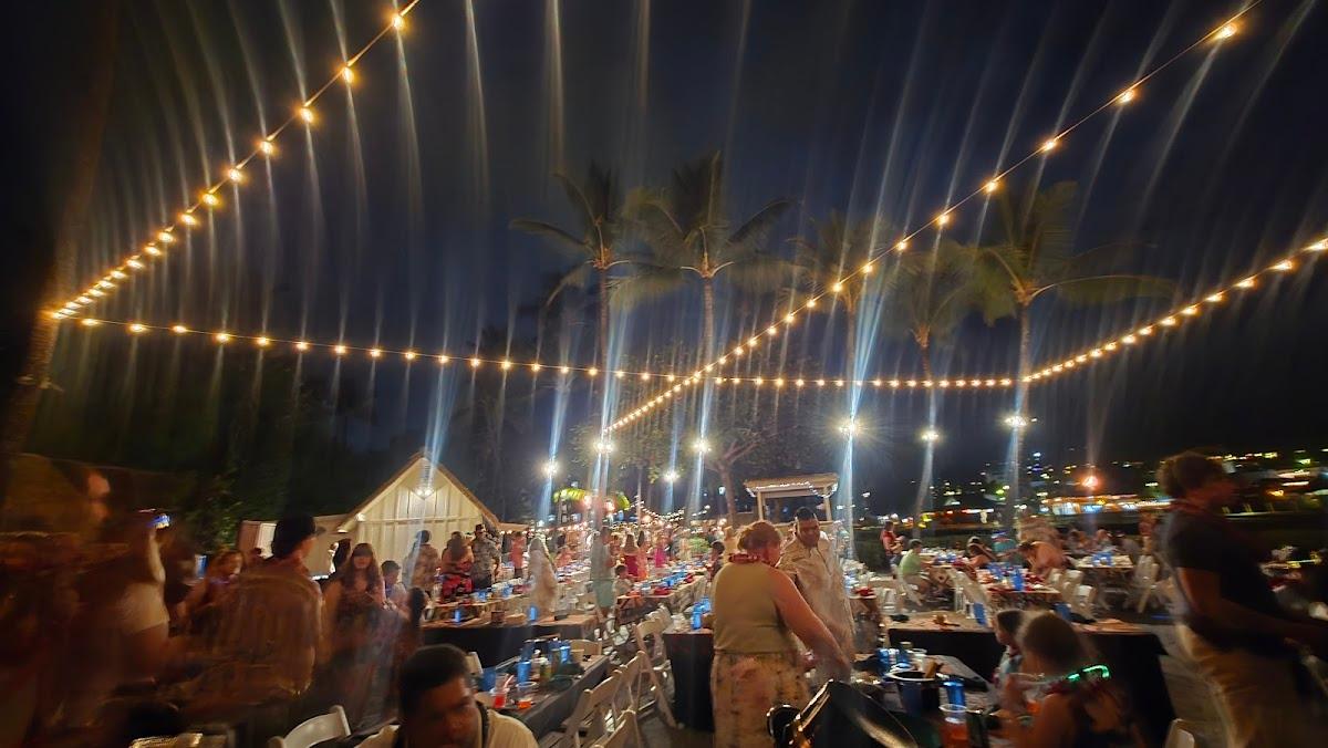 Island Breeze Lū‘au - He 'Ohana Kakou – photo 2