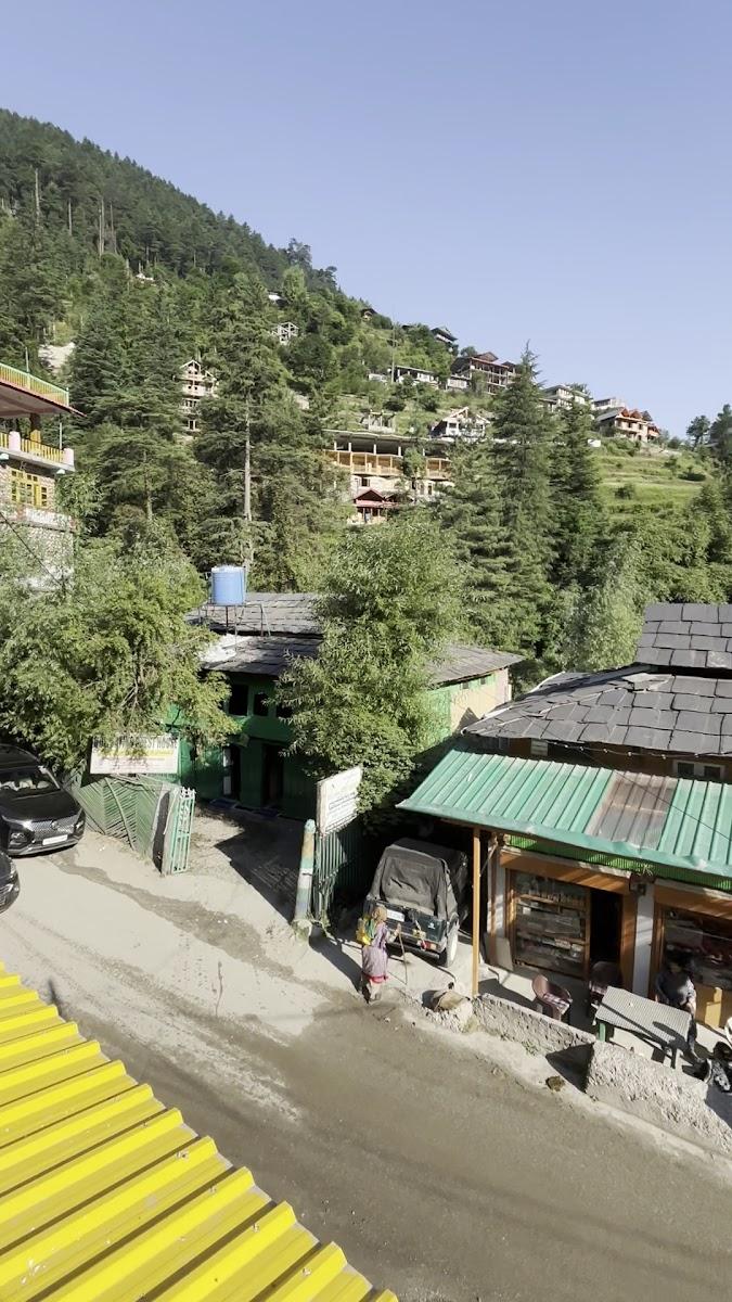 Whoopers Hostel Jibhi