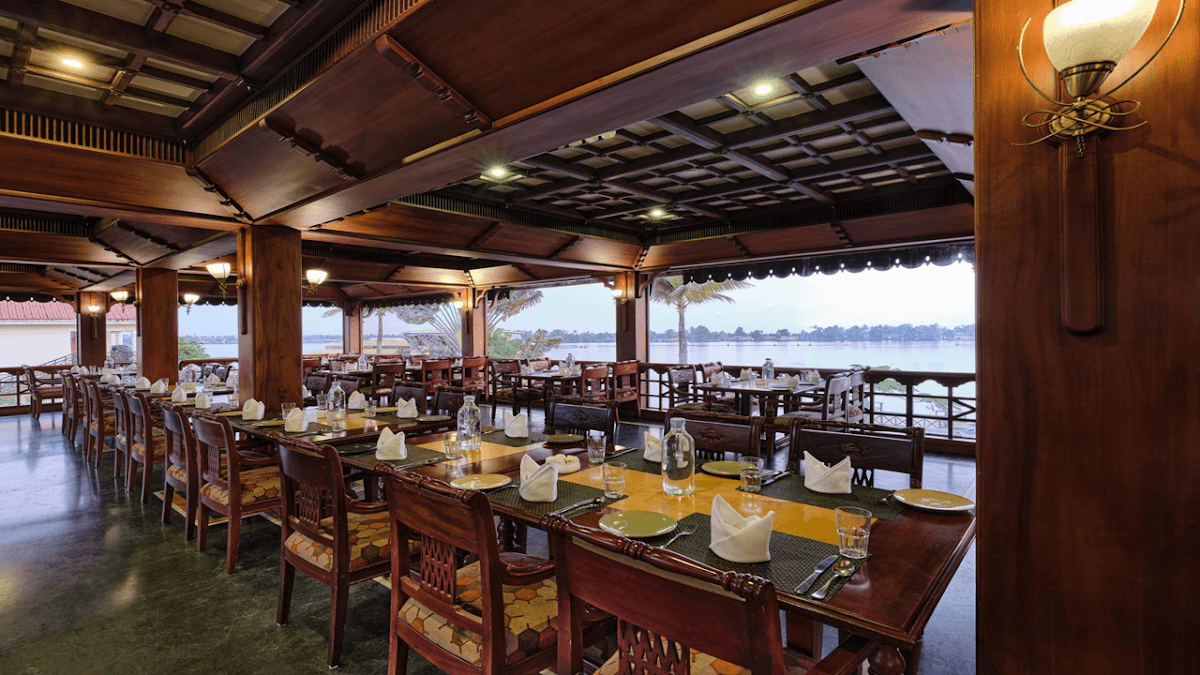 Sterling Lake Palace Alleppey – photo 4