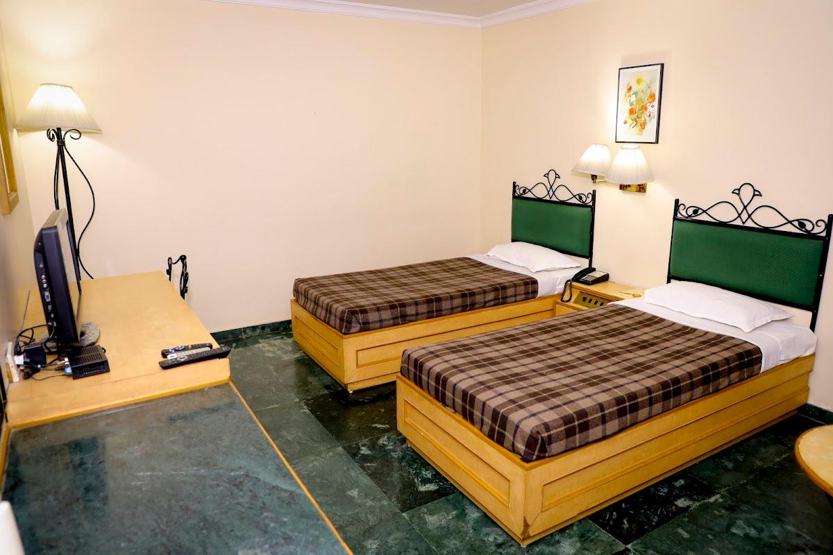 The Hotel Airport – photo 2