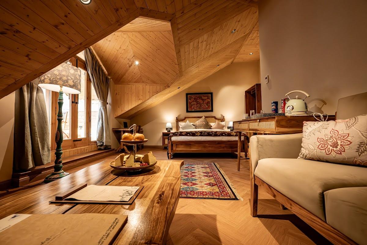 THE VILLA HIMALAYA – photo 1