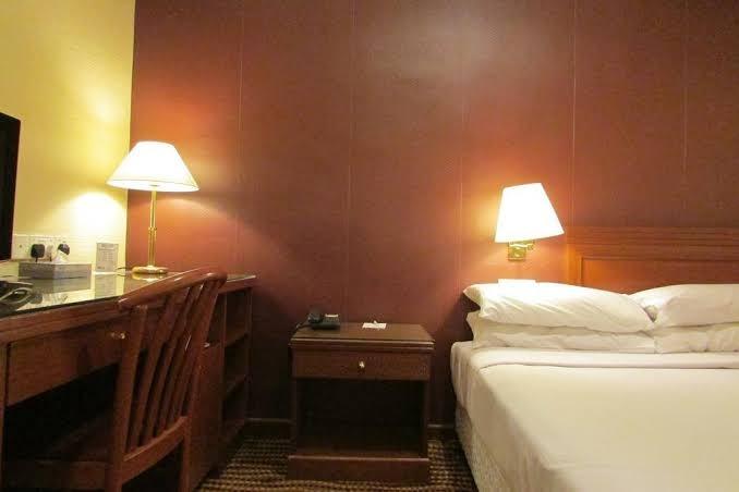 Oxford Hotel – photo 1