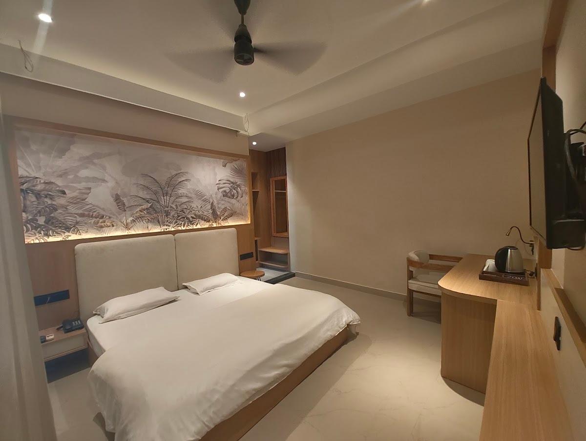 Kunwar Residency – photo 2