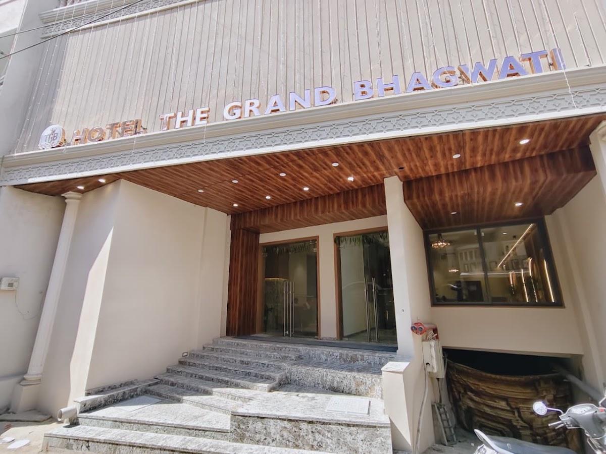 HOTEL THE GRAND BHAGWATI – photo 4