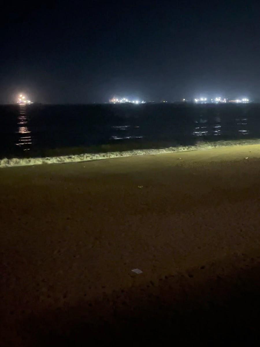 Sun-n-Sand Hotel – photo 1