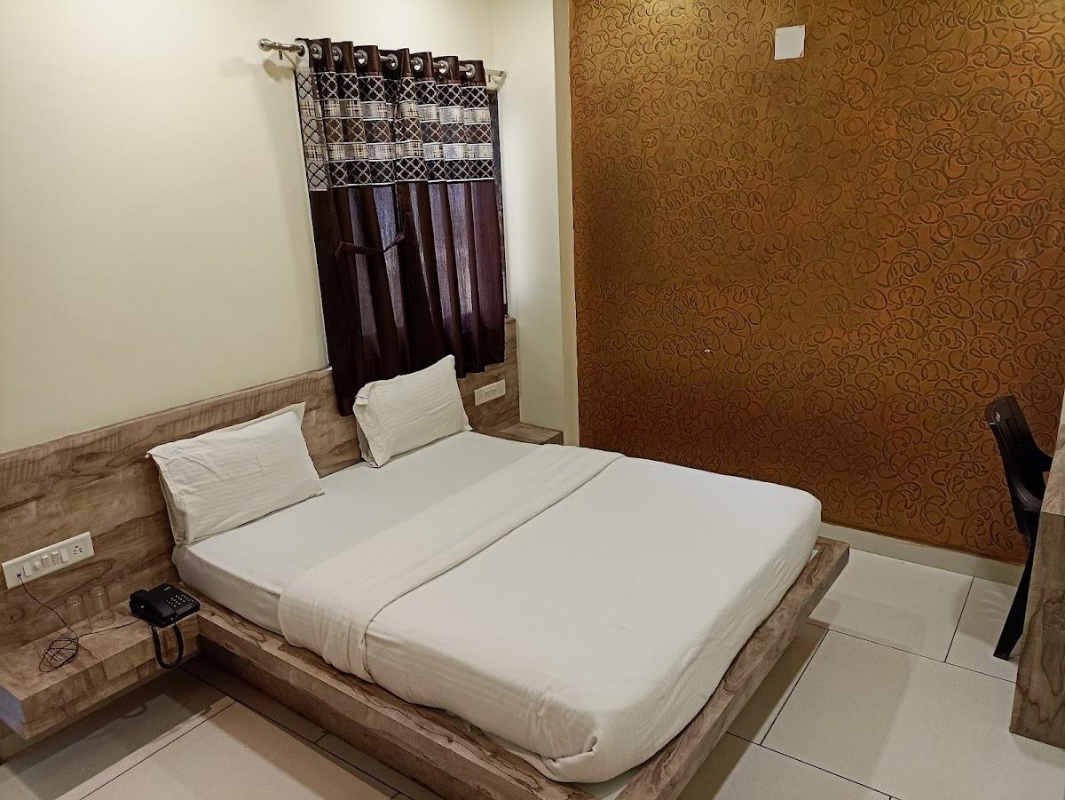 HOTEL DWARAWATI – photo 3
