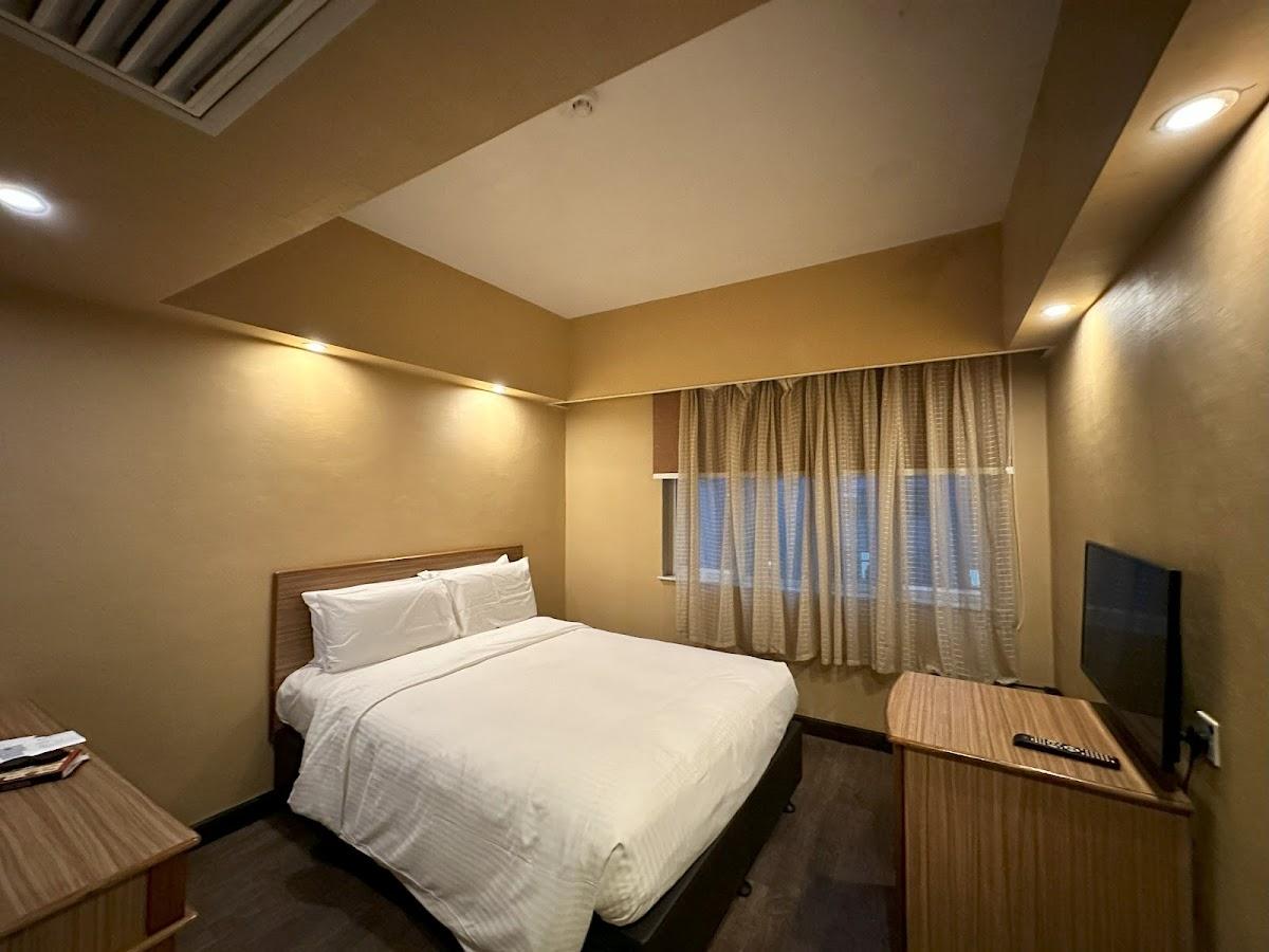 Imperial Hotel – photo 2