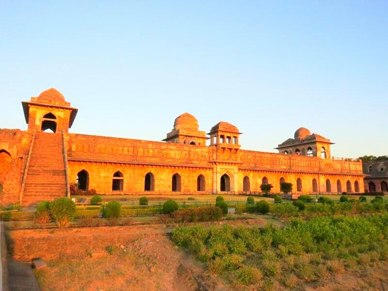 TGI Jahaj Mahal Hotel Mandu – photo 1