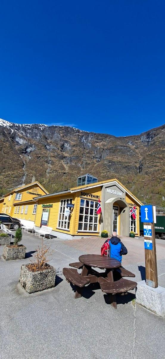 Flam – photo 2