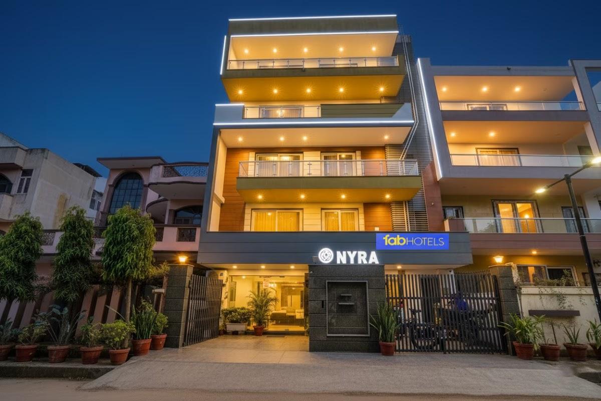 Hotel Amrit Grand – photo 3