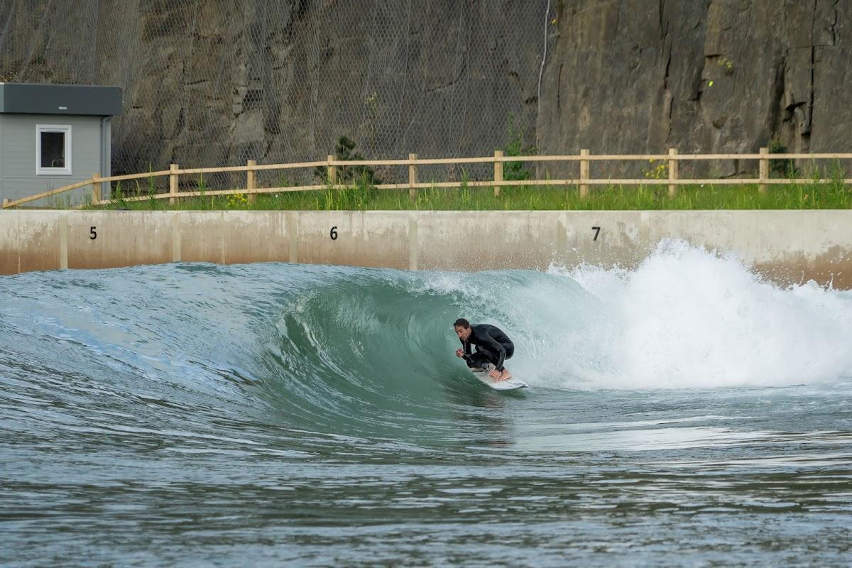Lost Shore Surf Resort – photo 3