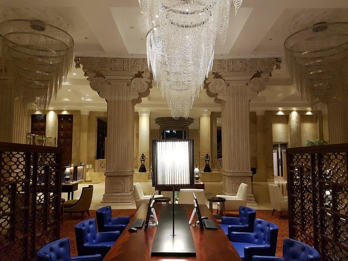 Sheraton Grand Pune Bund Garden Hotel – photo 4