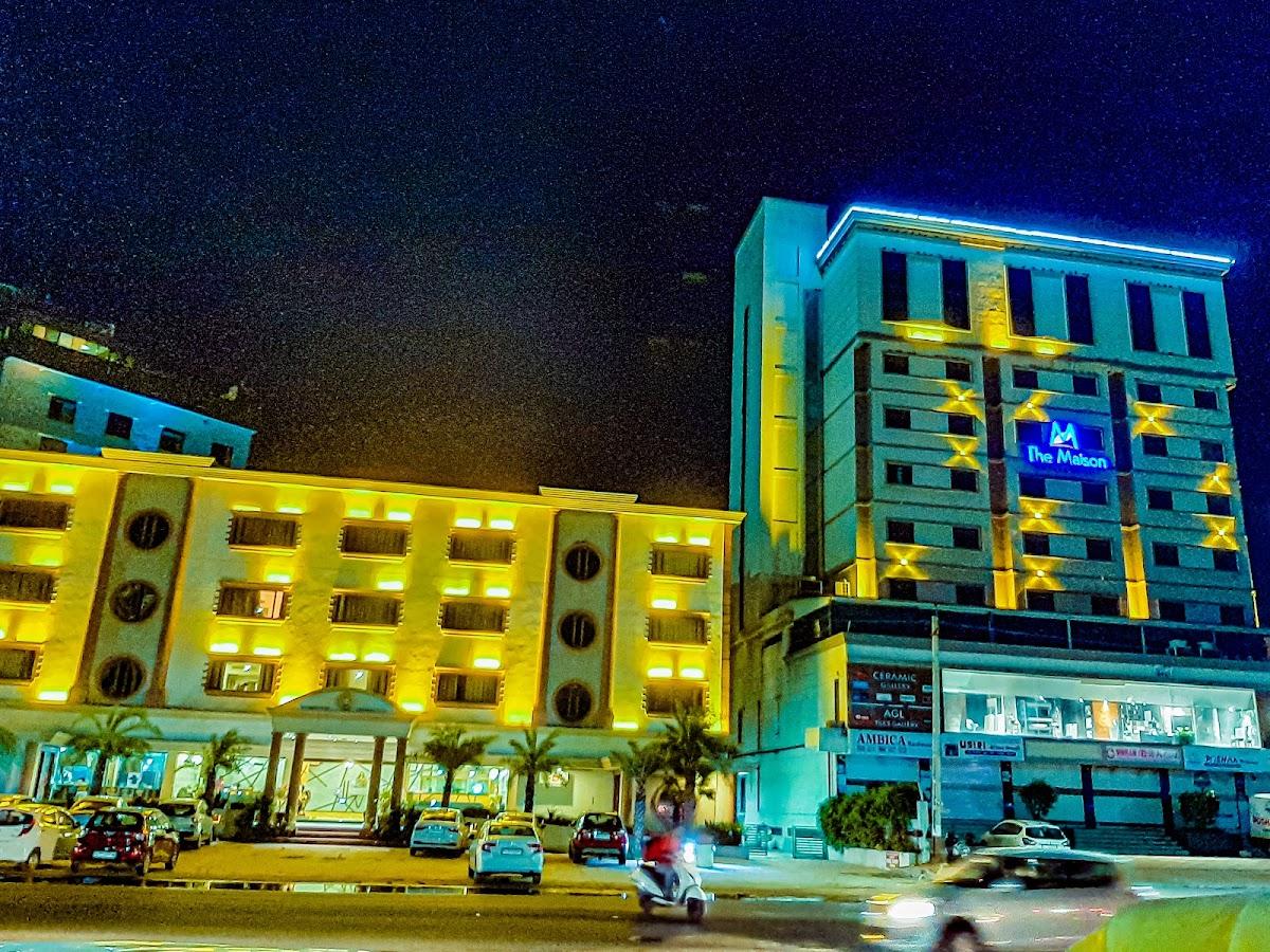 Palette Hotel And Resort Anand Formerly Hotel La Casa Inn – photo 3